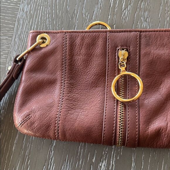Via Spiga Chic Brown Leather Clutch Wristlet Gold-Tone Accents Zipper Closure - Picture 10 of 10